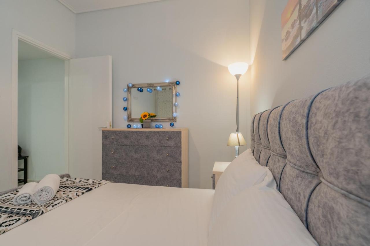 Comfy Apt Next To Metro Atene Esterno foto